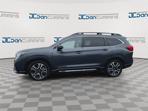 Used 2023 Subaru Ascent Limited image 5