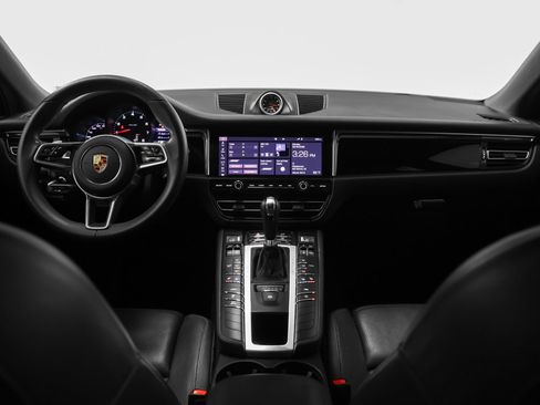 Certified 2021 Porsche Macan AWD/4WD image 26