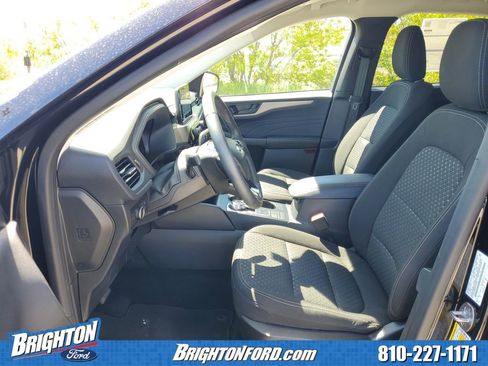 Certified 2023 Ford Escape Active w/ Cold Weather Package FWD image 9