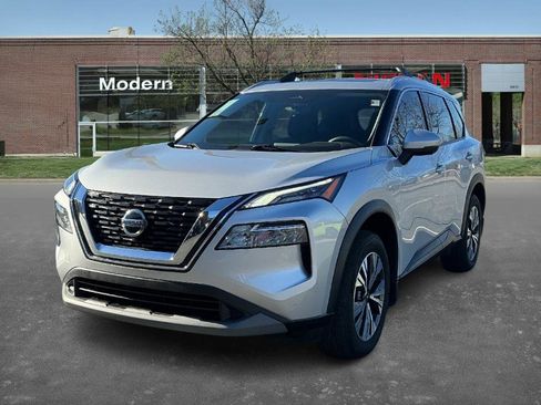 Used 2021 Nissan Rogue SV w/ Premium Package image 1