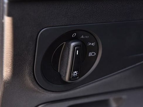 Used 2022 Volkswagen Tiguan S AWD/4WD image 9