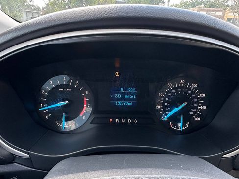 Used 2013 Ford Fusion S FWD image 18