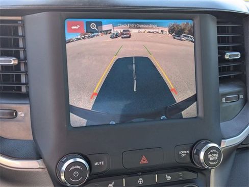 Used 2023 RAM 1500 Big Horn image 28