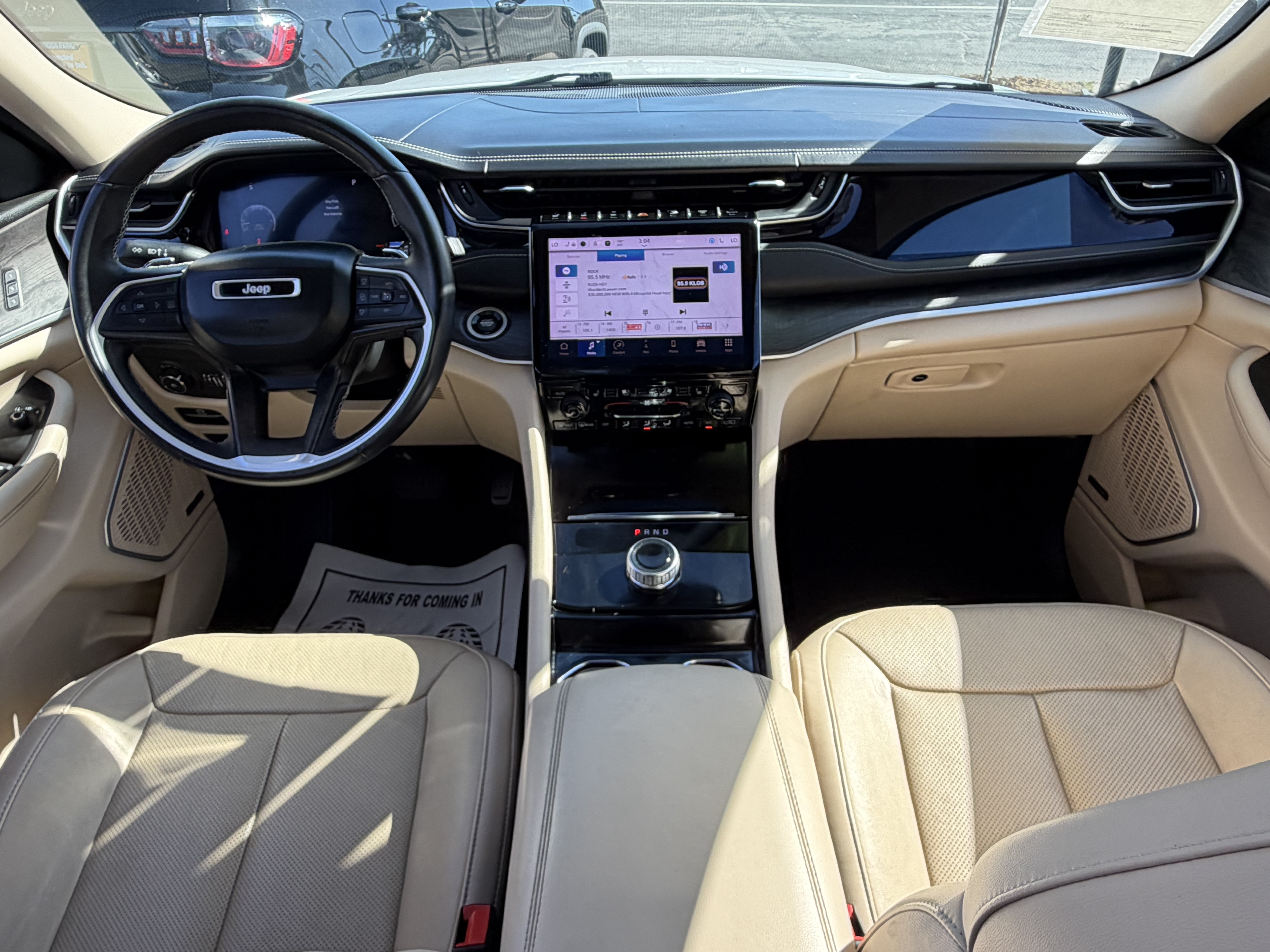 Used 2022 Jeep Grand Cherokee L Limited w/ Luxury Tech Group II RWD image 27
