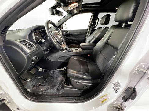 Used 2022 Jeep Grand Cherokee Laredo X image 21