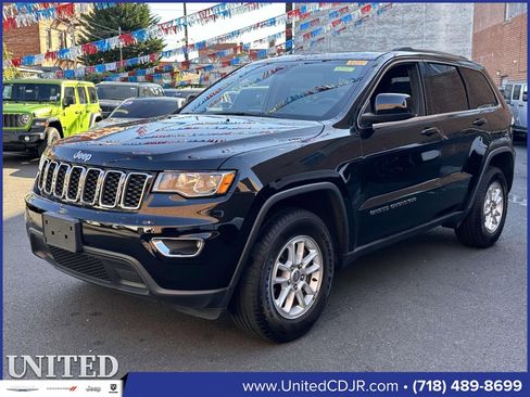 Used 2020 Jeep Grand Cherokee Laredo image 8