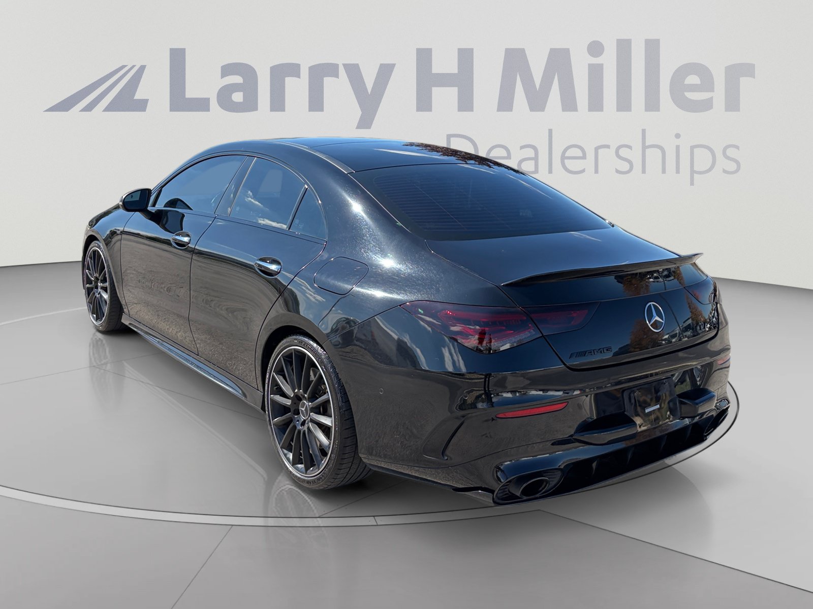 Used 2022 Mercedes-Benz CLA 35 AMG 4MATIC image 3