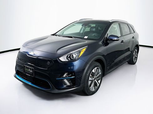 Used 2022 Kia Niro EX Premium image 3