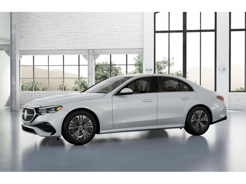 Used 2025 Mercedes-Benz E 350 4MATIC Sedan image 37