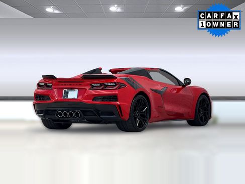 Used 2024 Chevrolet Corvette Z06 RWD image 9