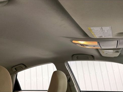 Used 2012 Toyota Prius Two FWD image 21