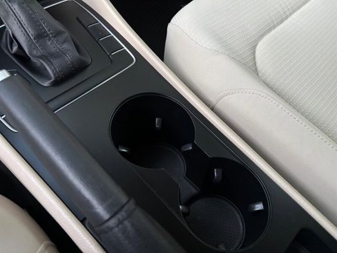 Used 2017 Volkswagen Passat 1.8T S image 25