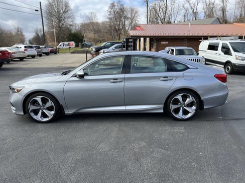 Used 2019 Honda Accord Touring image 8