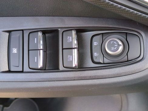 New 2025 Subaru Crosstrek 2.5i Limited w/ Popular Package #3A image 13