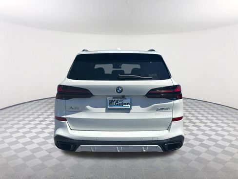 Used 2024 BMW X5 sDrive40i w/ M Sport Package RWD image 5