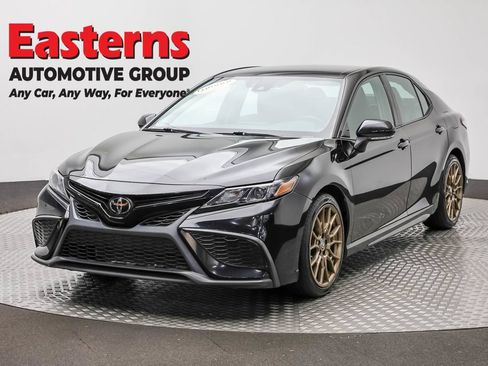 Used 2023 Toyota Camry SE AWD/4WD image 1