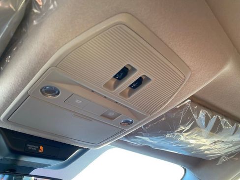 New 2026 Nissan Kicks SV w/ SV Premium Package image 28