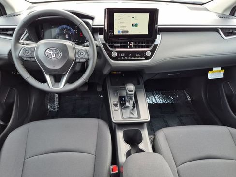 Certified 2026 Toyota Corolla Cross LE FWD image 25
