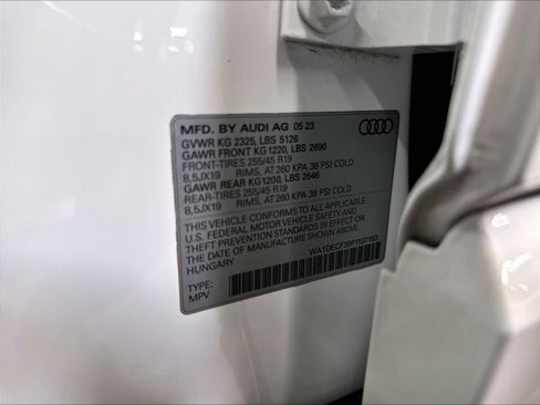 Used 2023 Audi Q3 2.0T Premium w/ Black Optic Sport Package AWD/4WD image 35