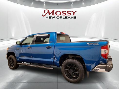 Used 2017 Toyota Tundra SR5 image 7