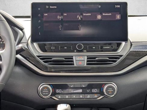 New 2025 Nissan Altima 2.5 SR w/ SR Premium Package FWD image 11
