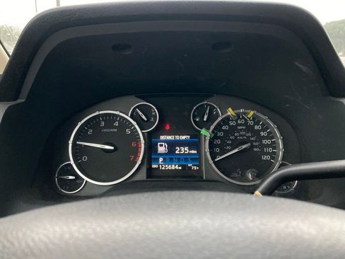 Used 2015 Toyota Tundra SR5 RWD image 14