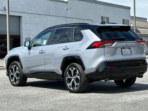 Used 2024 Toyota RAV4 XSE w/ Weather Package AWD/4WD image 6