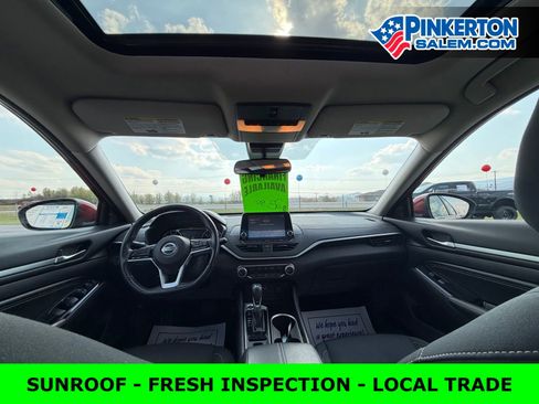 Used 2022 Nissan Altima 2.5 SV w/ SV Premium Package image 5