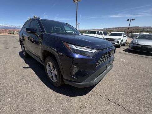 Used 2025 Toyota RAV4 XLE image 7