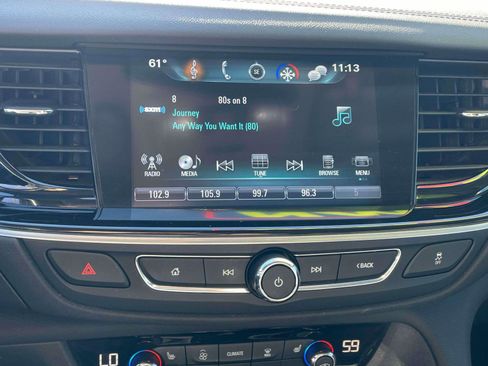 Used 2018 Buick Regal Essence w/ Driver Confidence Package #1 image 9