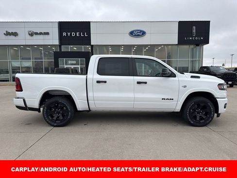 New 2026 RAM 1500 4x4 Crew Cab image 2