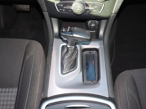 Used 2023 Dodge Charger SXT image 18