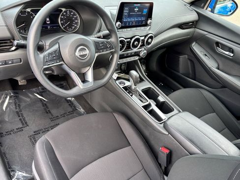 Certified 2025 Nissan Sentra SV image 16
