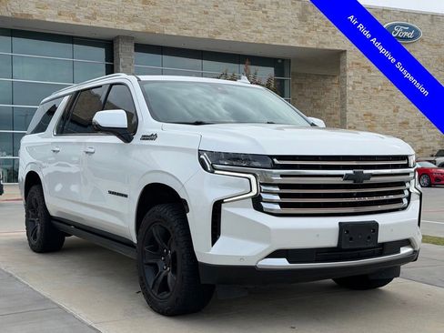 Used 2022 Chevrolet Suburban High Country AWD/4WD image 20