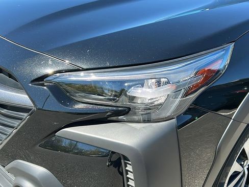 Used 2023 Subaru Outback Premium image 4