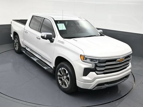 Used 2024 Chevrolet Silverado 1500 High Country AWD/4WD image 18