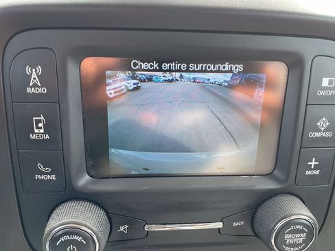 Used 2015 Jeep Renegade Latitude AWD/4WD image 20