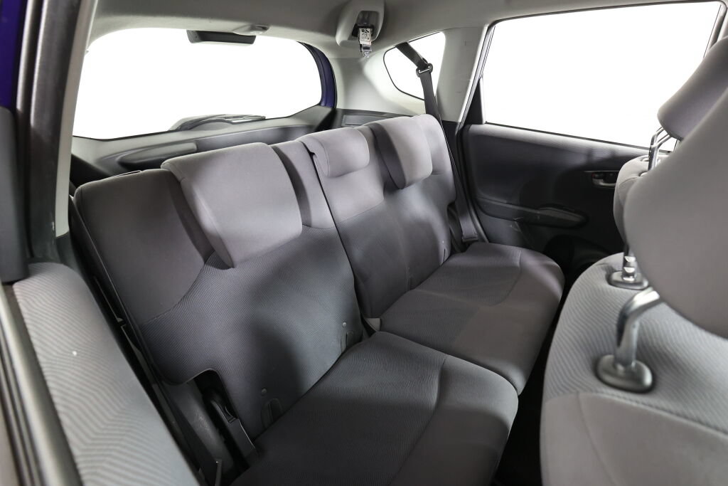 Used 2011 Honda Fit image 20