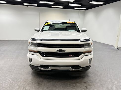 Used 2018 Chevrolet Silverado 1500 LT w/ All Star Edition image 9