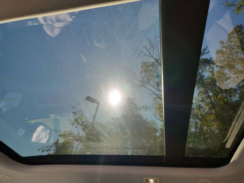 Used 2026 Land Rover Defender 110 S image 25