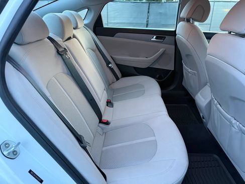 Used 2017 Hyundai Sonata SE FWD image 20