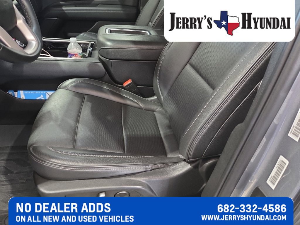 Used 2023 GMC Yukon XL Denali RWD image 7
