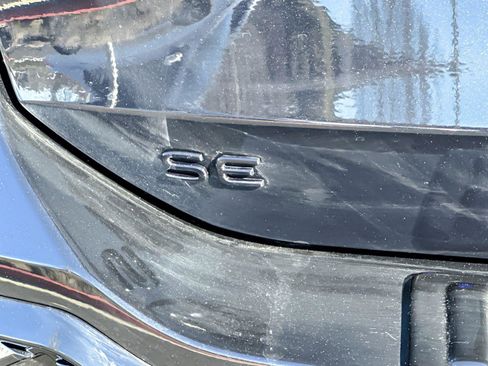 New 2026 Volkswagen Tiguan SE R-Line image 25