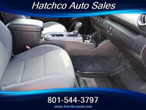 Used 2016 Toyota Tacoma TRD Off-Road w/ Towing Package AWD/4WD image 25