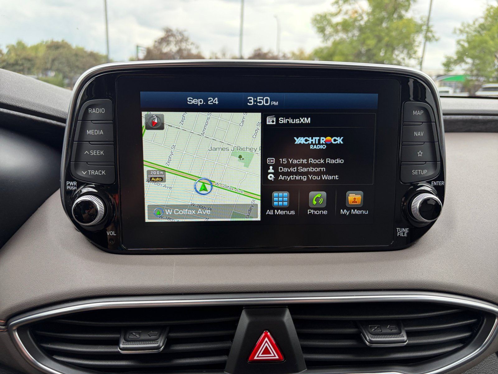 Used 2020 Hyundai Santa Fe Limited AWD/4WD image 12