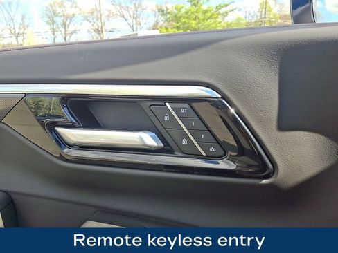 Used 2025 Chevrolet Tahoe RST w/ Comfort Package AWD/4WD image 16