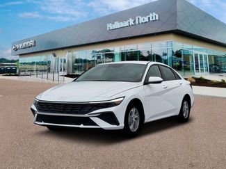 New 2026 Hyundai Elantra SE FWD video 1