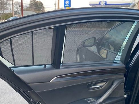 Used 2016 BMW 550i xDrive Sedan image 15