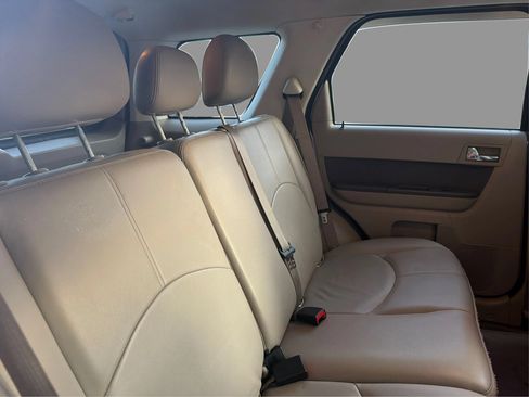 Used 2010 Mercury Mariner Premier FWD image 27
