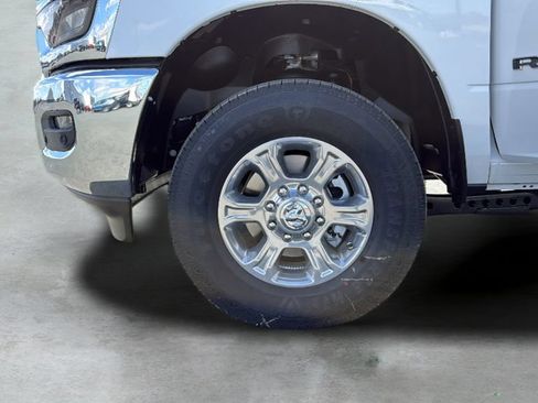 New 2026 RAM 2500 Big Horn AWD/4WD image 39